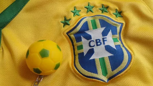 O chefe da CBF, Rodrigues, retorna: FIFA livra o Brasil de sanções
